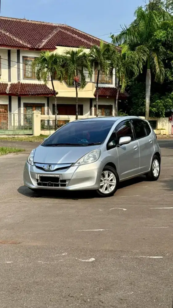 HONDA JAZZ 1.5 S  MANUAL TAHUN 2013 SILVER MET