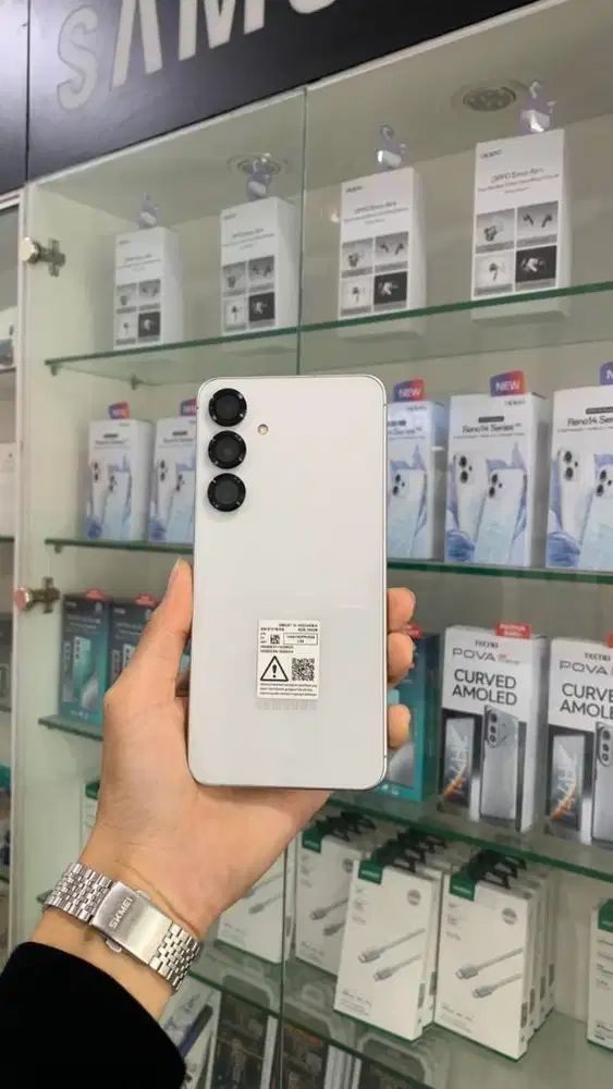 Samsung Galaxy S24 Fe 5G 8/256 GB, Garansi Aktif - November 2026