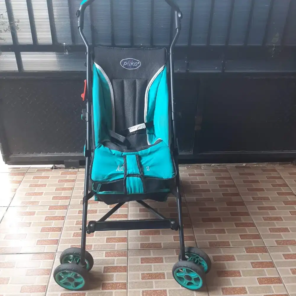 Stroller anak anak merk pliko