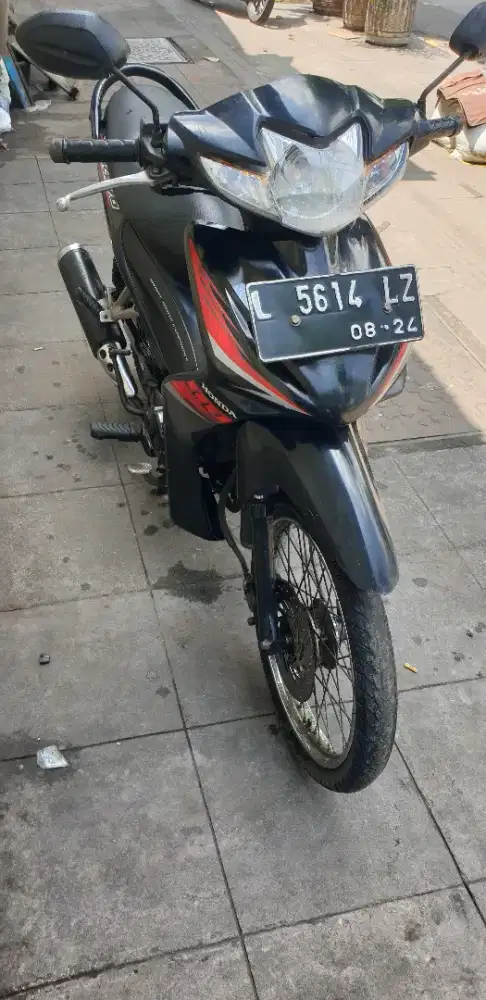 REVO Absolut th 2009 mulus Orisinil Full pjk Off : 2 th