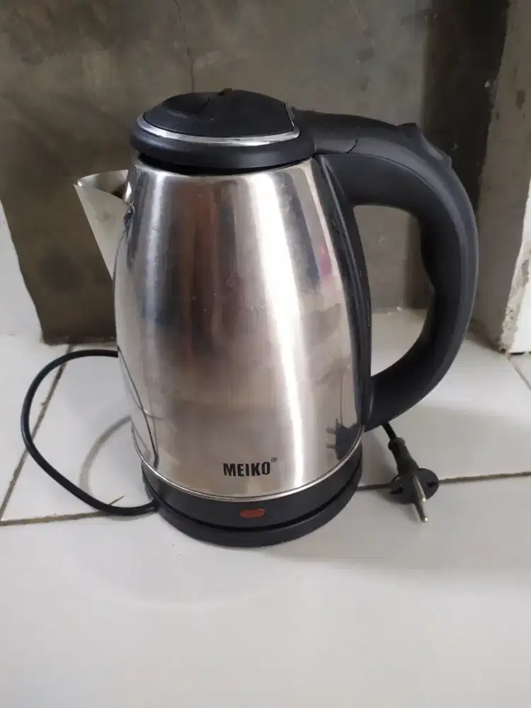 Teko listrik 2 liter