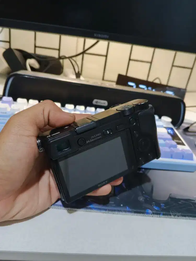 SONY A6000 BODY ONLY