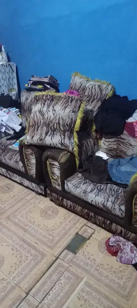 Sofa bekas tp msih lumayan