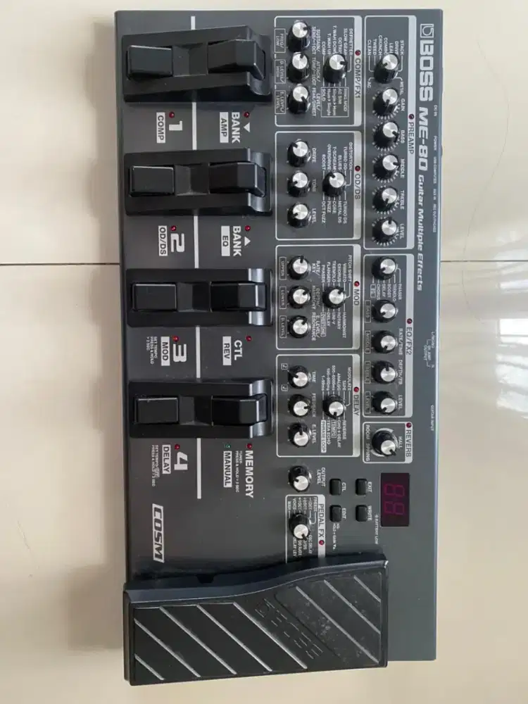 BOSS ME-80 Pedal Gitar Multi Efek