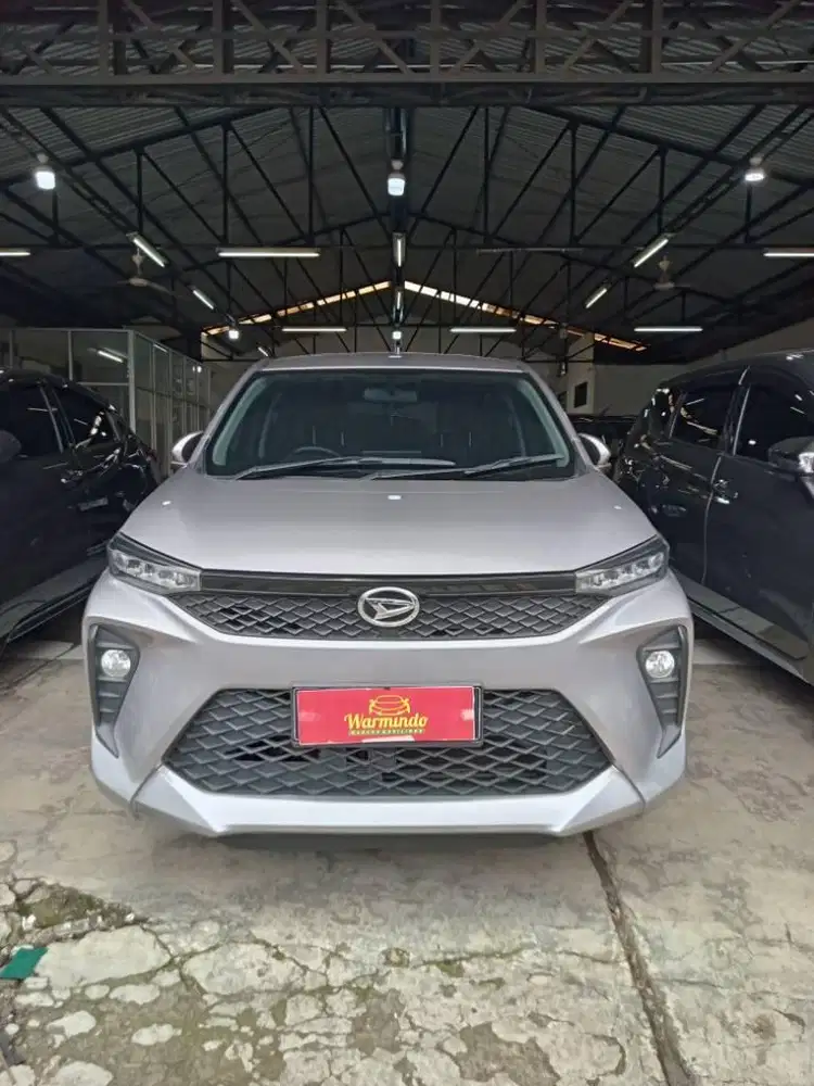 Daihatsu New Xenia 1.3 R Matic CVT tahun 2022 silver AT DP minim 28 jt