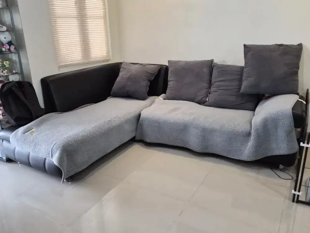 Dijual sofa letter L