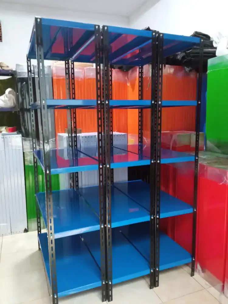 Rak besi rak buku rak gudang