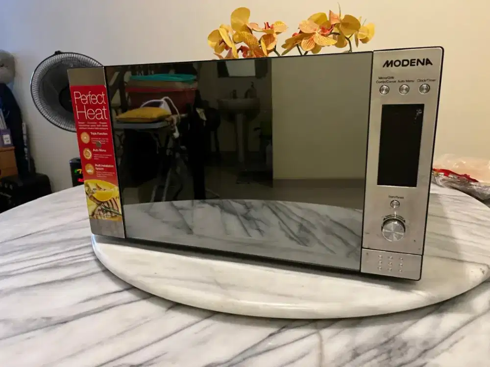 Microwave Modena
Type : MV3002
