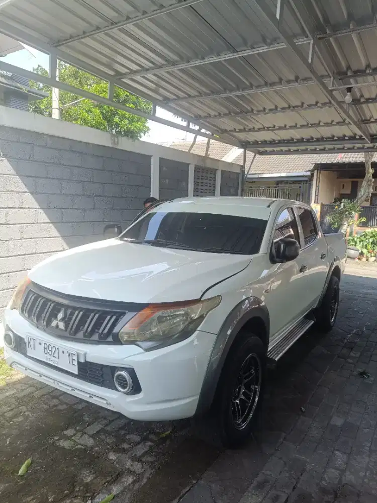 Strada daihatsu triton