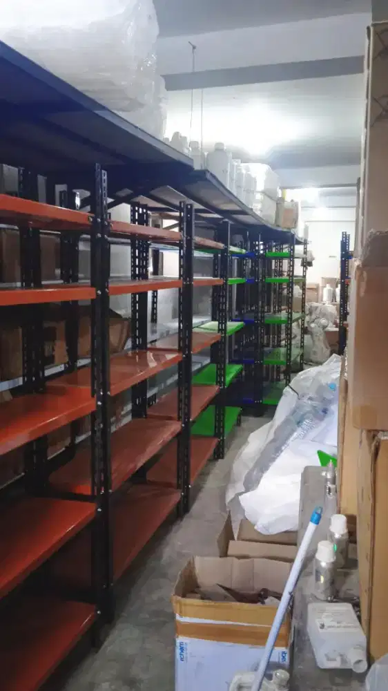 Rak buku rak besi rak gudang rak kantor