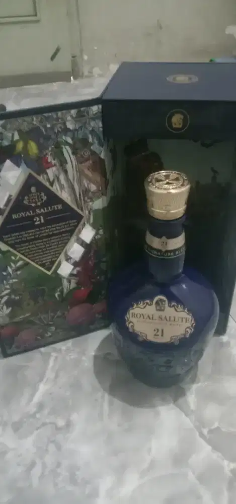 Botol kosong  royal salute