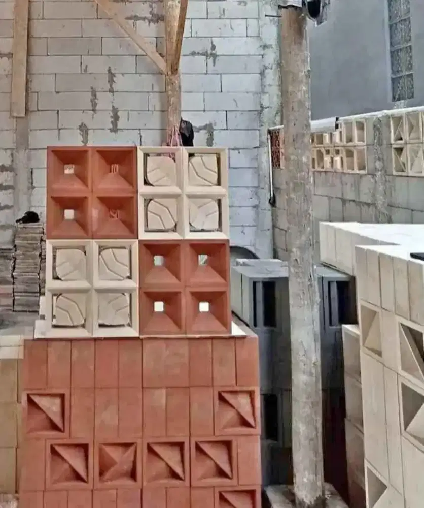 Roster beton berbagai macam motif barang