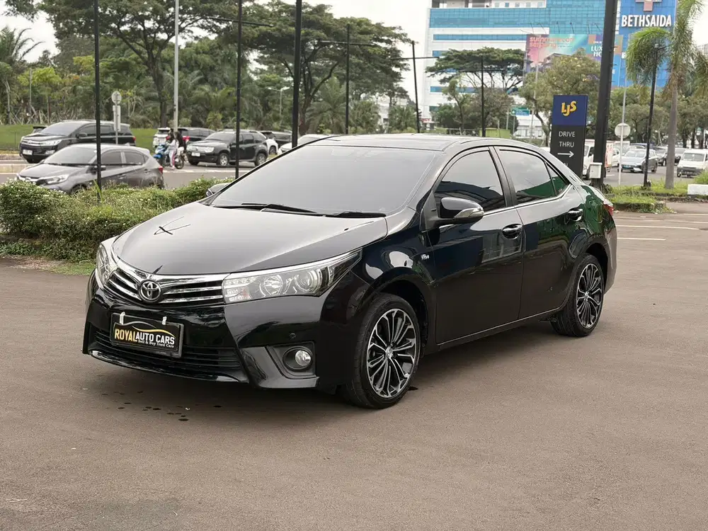 Toyota Corolla Altis 1.8 V 2015 Tipe Tertinggi Mobil BAGUS SIAP PAKAI