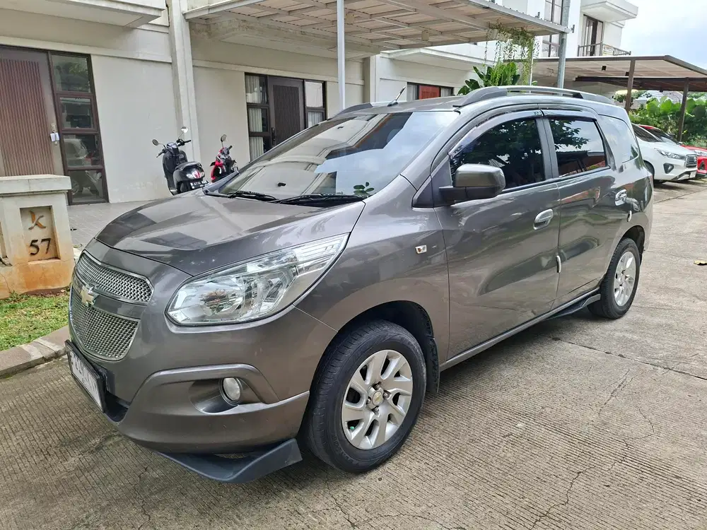 Chevrolet Spin LTZ 1.5 AT 2013 Bensin