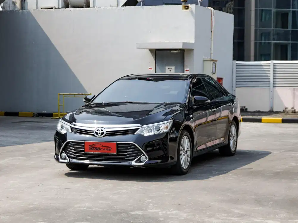 [DP 12Jt] TOYOTA CAMRY V 2.5 MATIC 2016 HITAM