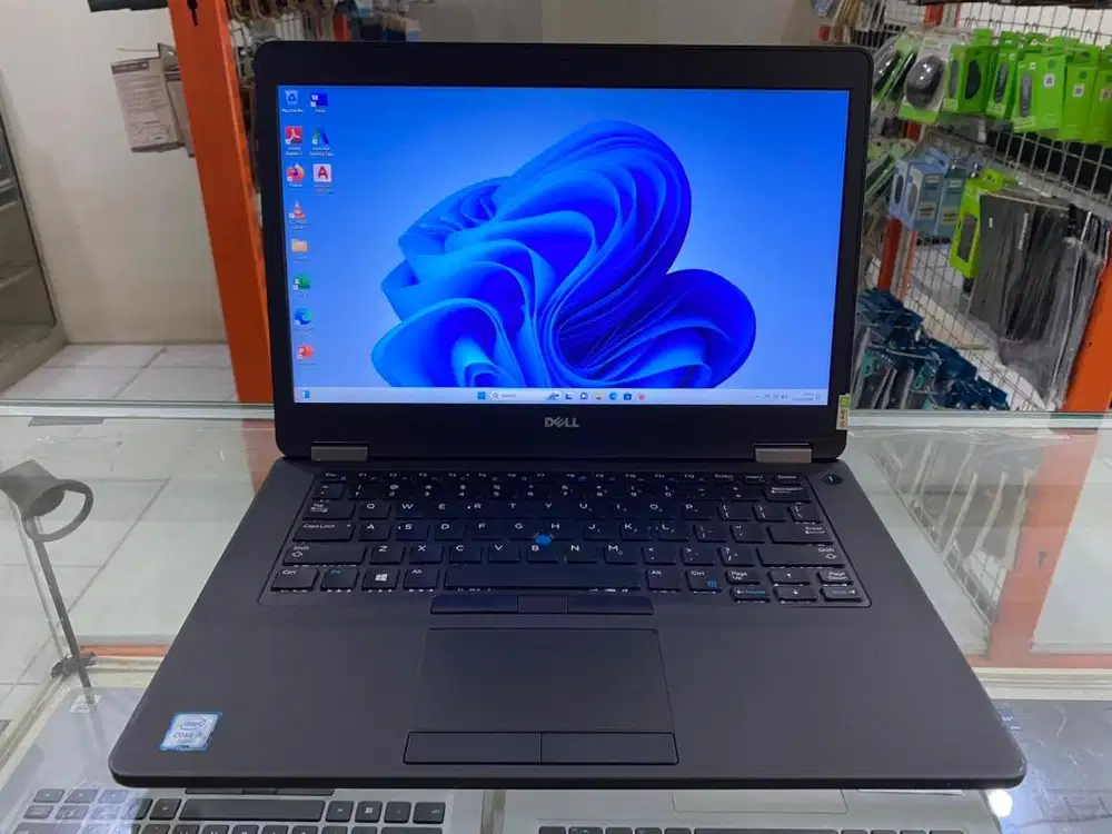 Laptop Dell E5470 Core i5Gen6 Ram 8GB SSD 256GB 14in Slim Mulus