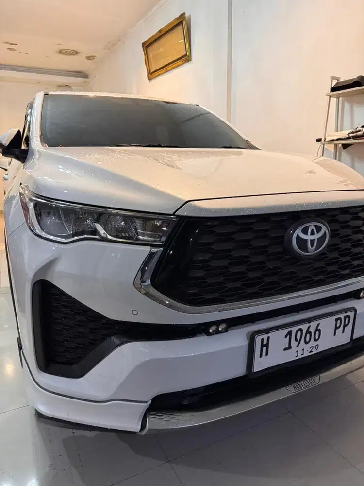 Zenix v hv cvt hybrid 2024