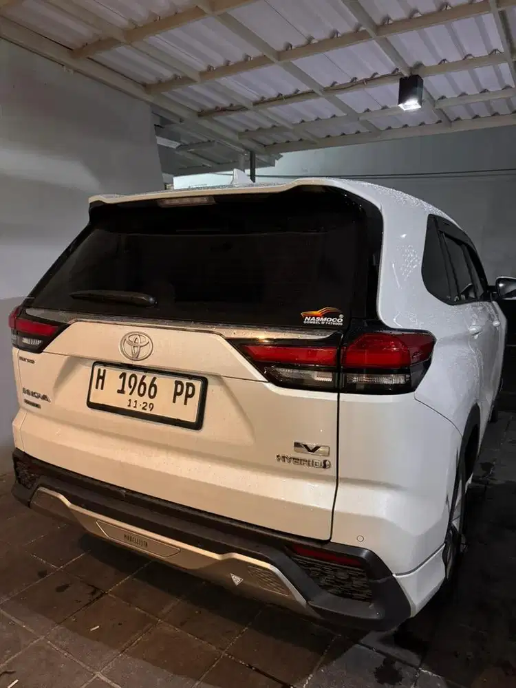 Zenix v hv cvt hybrid 2024