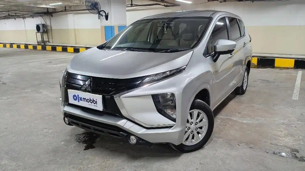DP MURAH Mitsubishi Xpander 1.5 GLS Bensin-AT 2021 Silver CDFEB