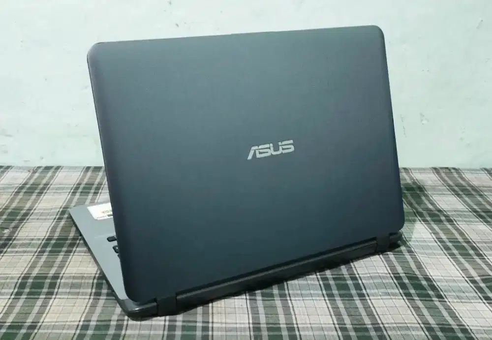 Asus Vivobook x407u ultraslim core i3gen7/8/256 batre awet nominus