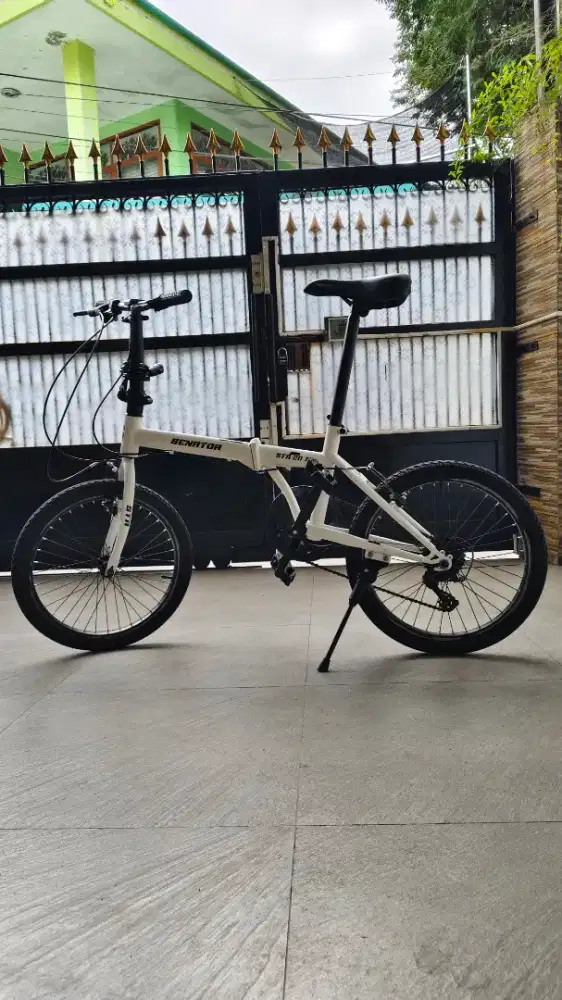 Sepeda Lipat Senator 20 Inch - 7 Speed