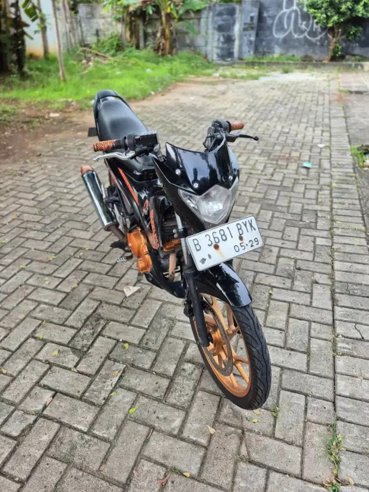 Dijual Suzuki Satria FU tahun 2014 surat lengkap mesin bagus