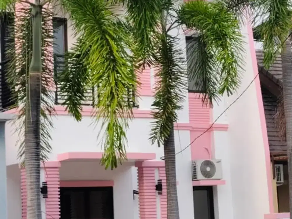 Disewakan Rumah 2 Lantai di Cluster Aralia Harapan Indah Bekasi