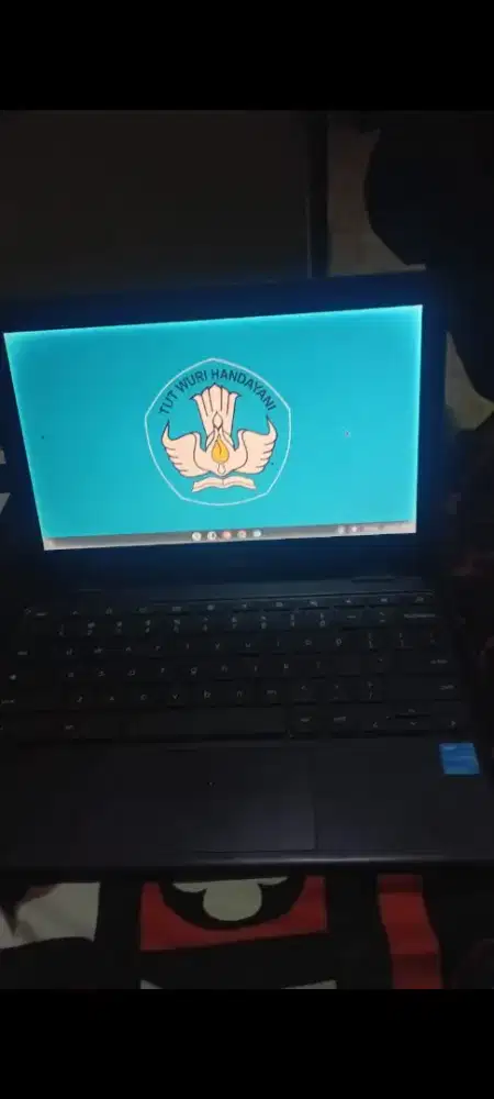 Jual chromebook zyrex m432-2 bekas 700k aja