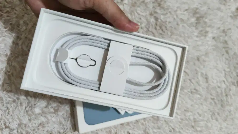 Ip 16 256, teal mulus like new