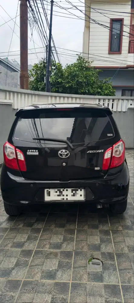 Agya hitam AT Tahun 2015