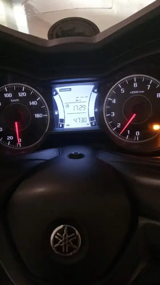 Jual xmax tahun 2019 tangan pertama km 4rb harga 48jt nego