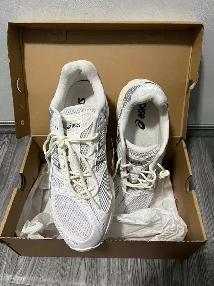 SEPATU ASICS GEL-NIMBUS 10.1