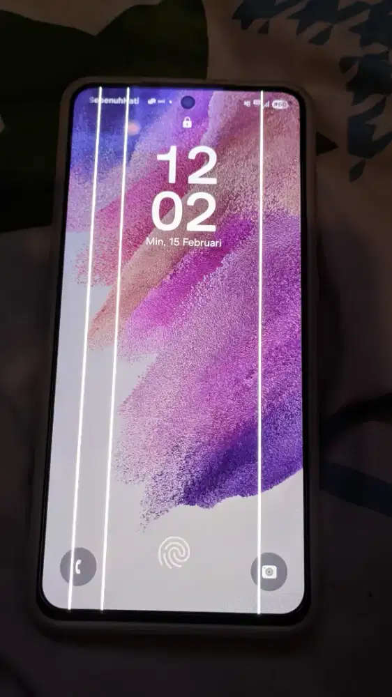 Samsung S21 FE minus 3 garis