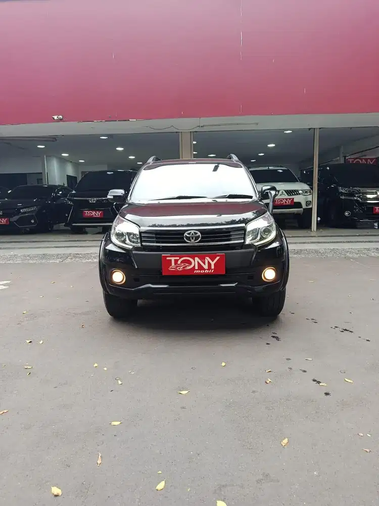 Toyota Rush Facelift 1.5 G AT Hitam