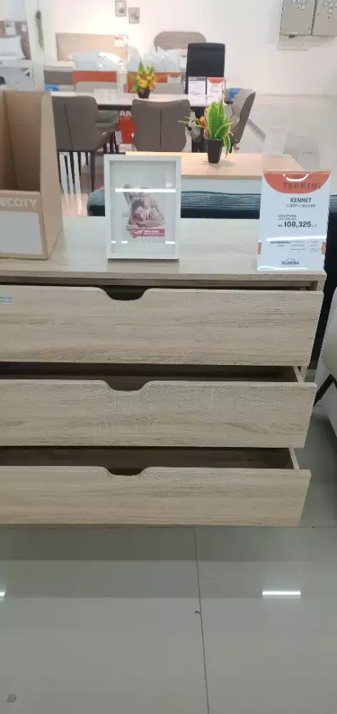 KENNET CHEST 4 DRAWER SCANDIA PARADISE WALK SERPONG