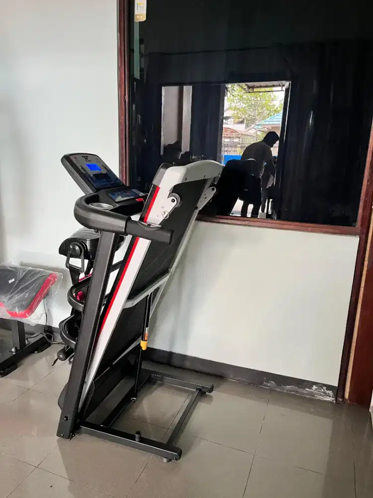 Treadmill elektrik multi fungsi