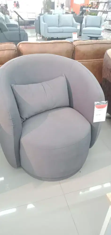 VILMANTAS S-ARMCHAIR SCANDIA PARADISE WALK SERPONG