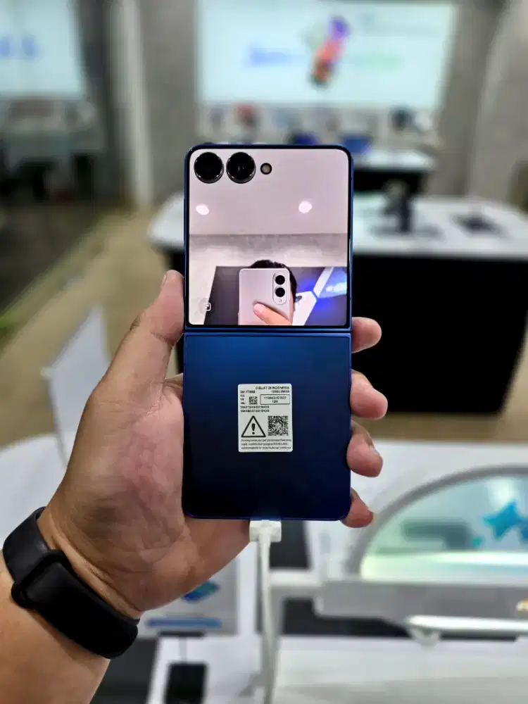 PROMO KARTU KREDIT SAMSUNG GALAXY Z FLIP 7 Rp. 13.749.000