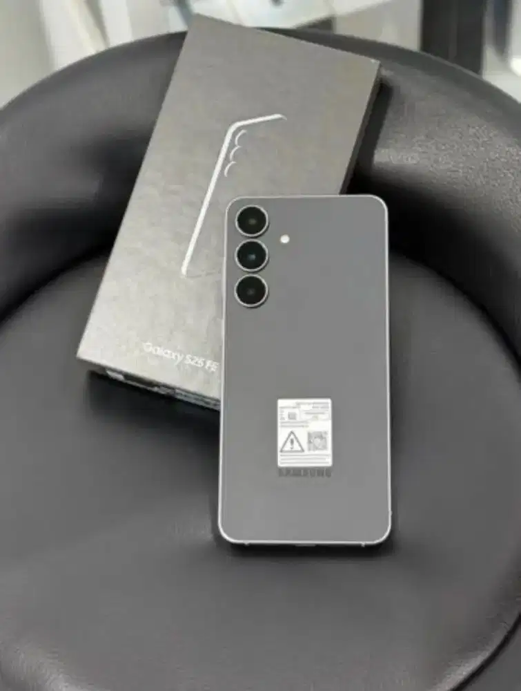 Cashback 1,5jt + free buds core stiap pemblian S25Fe 512