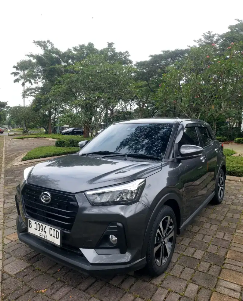 Daihatsu Rocky 1.0 R CVT Matic 2023 Rocky R Matic 2023 Rocky ASA 2023