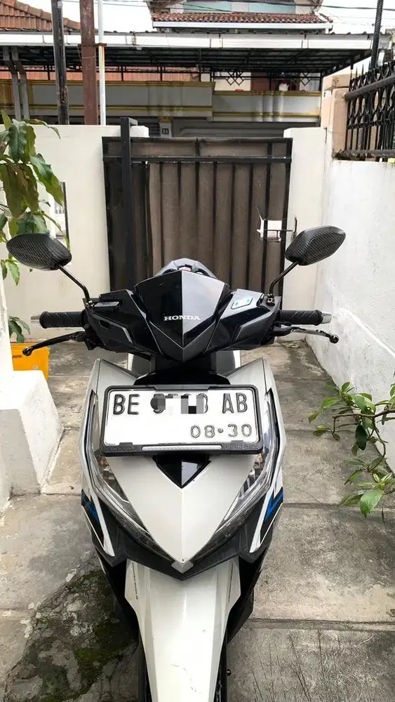 Dijual Honda Vario 125 Led New 2016 pajak hidup