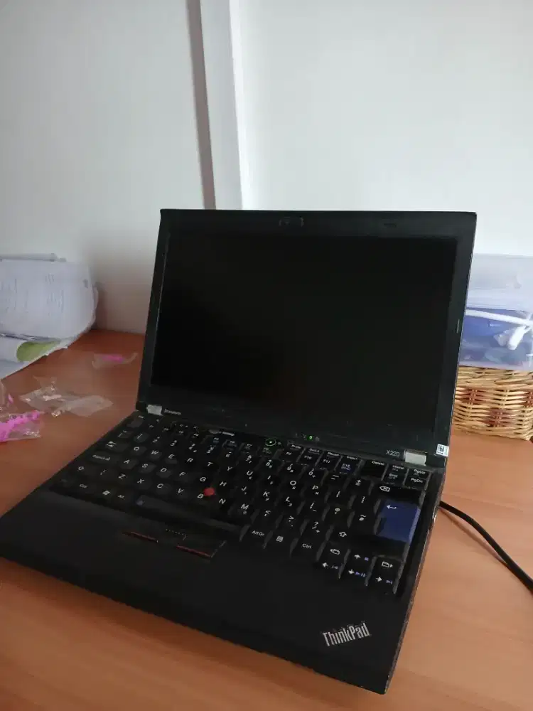 Thinkpad X220 Bekas