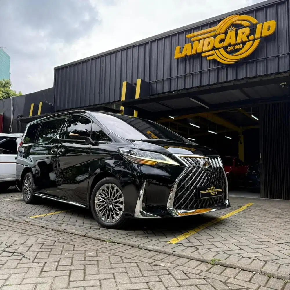 Lexus LM350 nik 2021 low odo