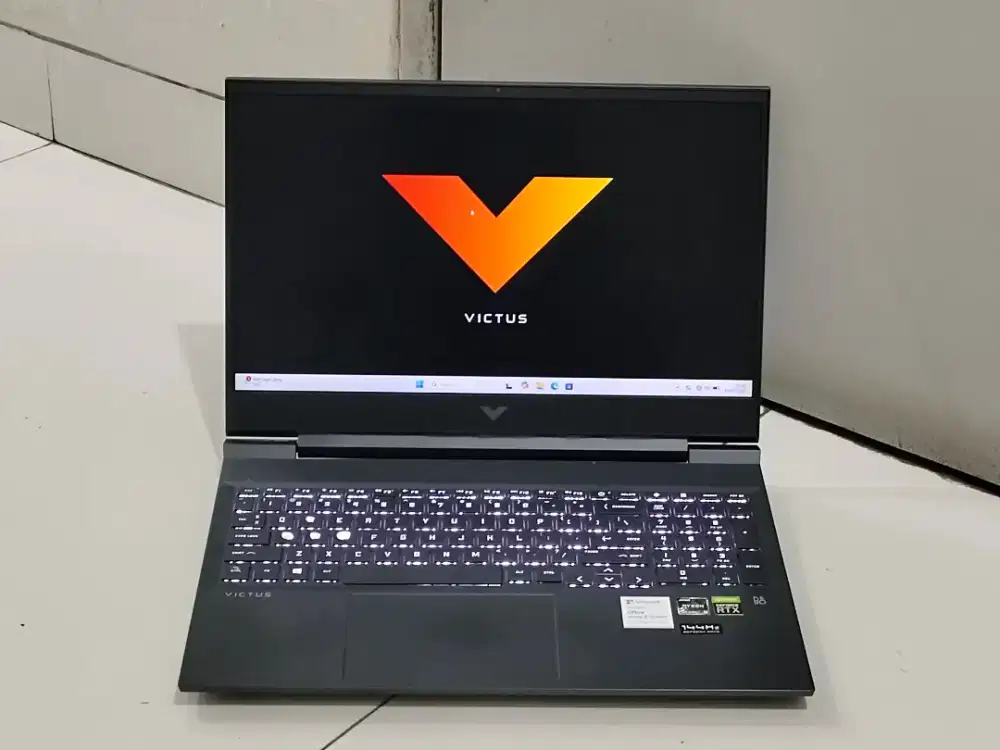 Laptop gaming hp victus 16 amd ryzen 5-5600h nvidia geforce rtx 3060