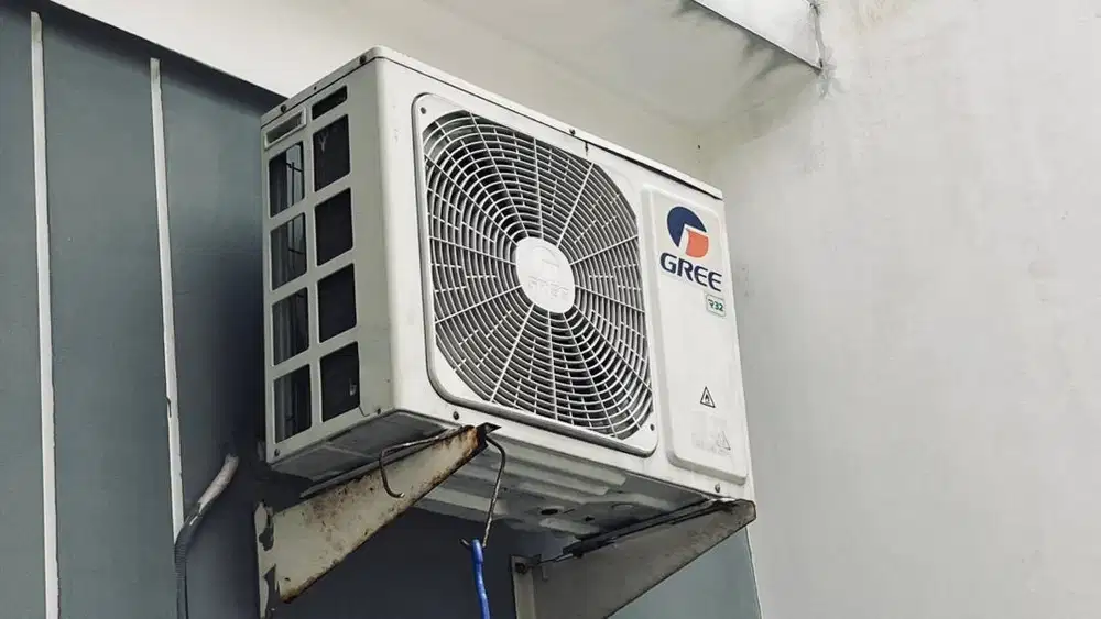 Saya menjual AC bekas pakai