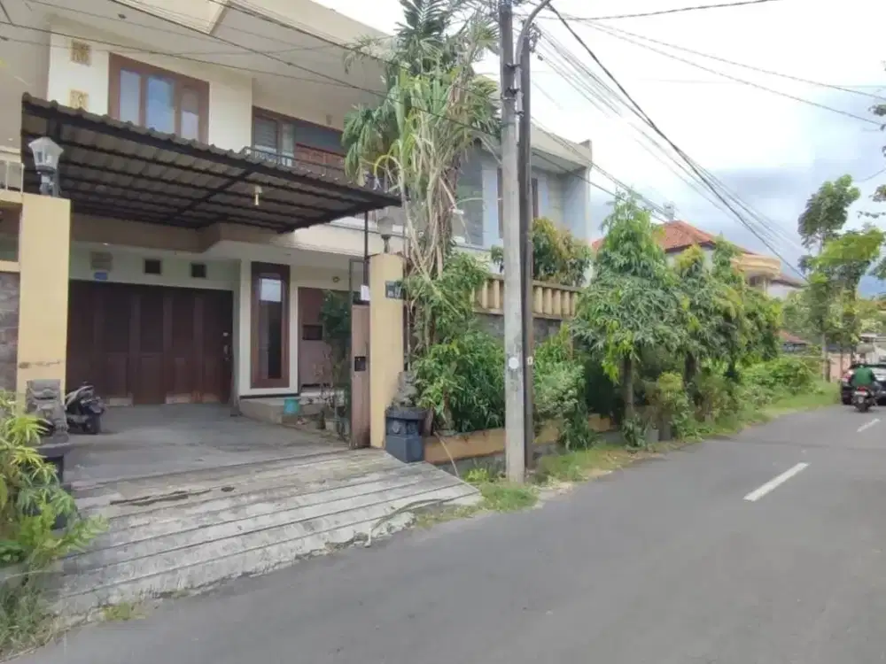 Jual Rumah Lantai 2 Di Jalan Gatot Subroto 1 Denpasar Timur Bali. Taman Kota, RS Bakti Rahayu, RS Anak Puri Bunda,Gatsu Timur, Living Mall,
