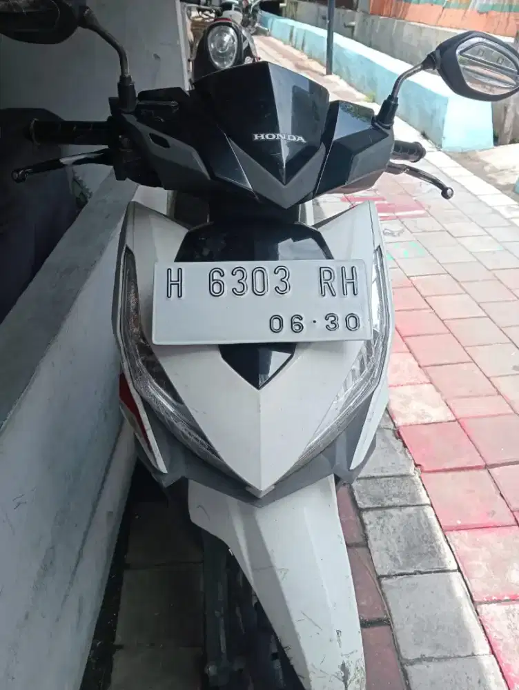 Vario 125 Putih tahun 2015