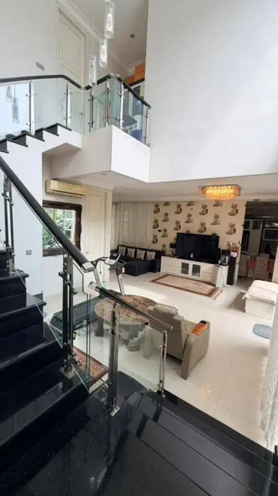 RUMAH BAGUS PAKUWON CITY DEKAT PAKUWON CITY MALL