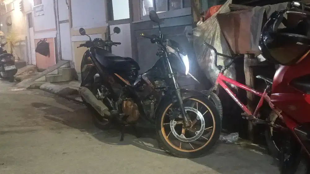 Jual motor satria FU 2015