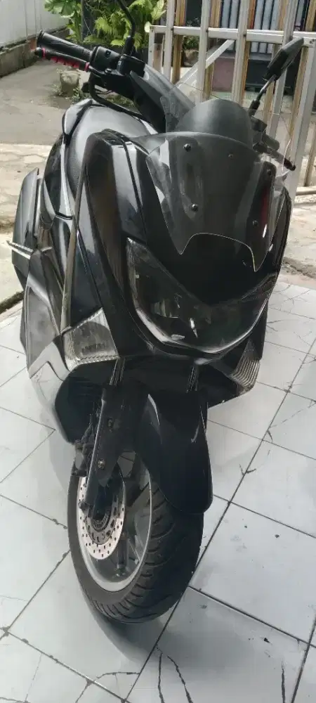 Nmax 2015  pajak mati 1 tahun lecet pemakaian